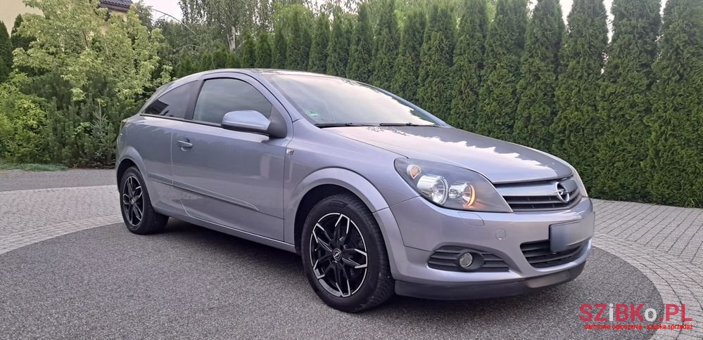 2005' Opel Astra 1.6 photo #1