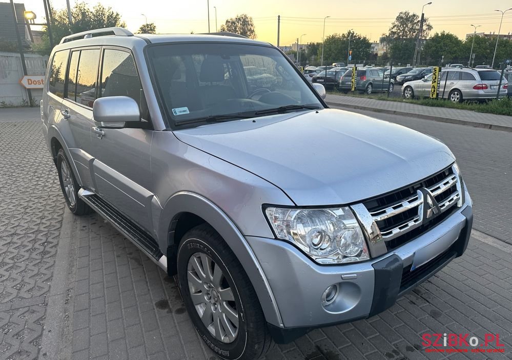 2009' Mitsubishi Pajero Pinin photo #2