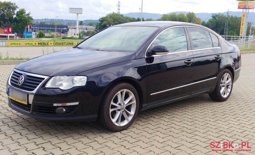 2007' Volkswagen Passat photo #3
