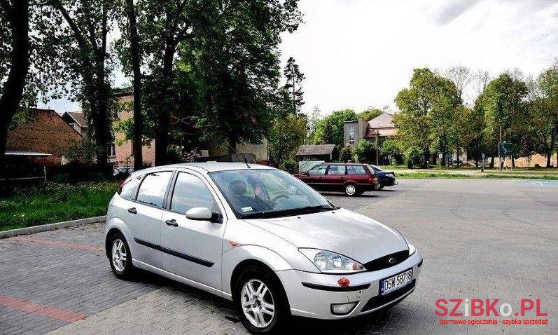 2002' Ford Focus photo #1