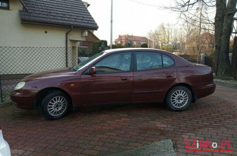 1998' Daewoo Leganza photo #1