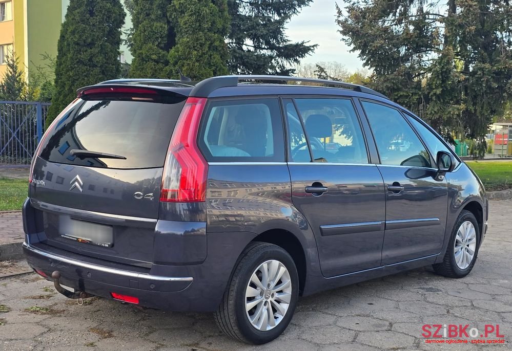 2009' Citroen C4 Picasso photo #5