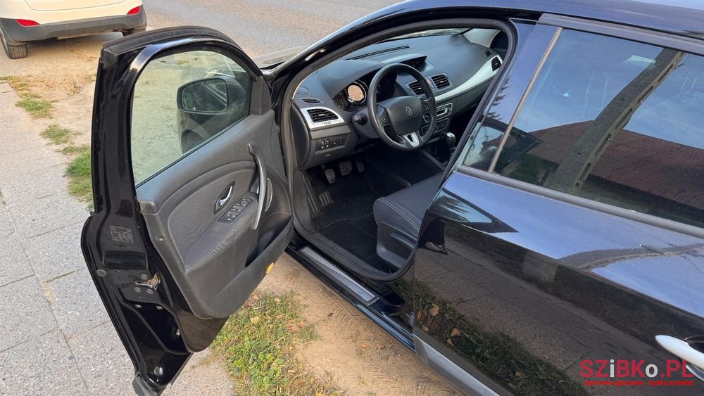 2010' Renault Megane Tce 130 Dynamique photo #3