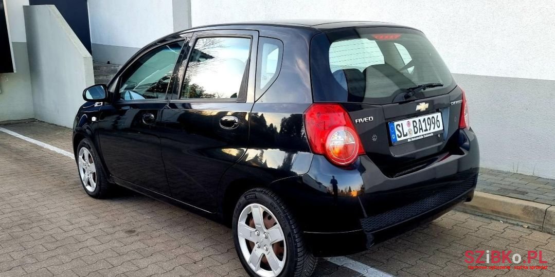 2010' Chevrolet Aveo photo #4