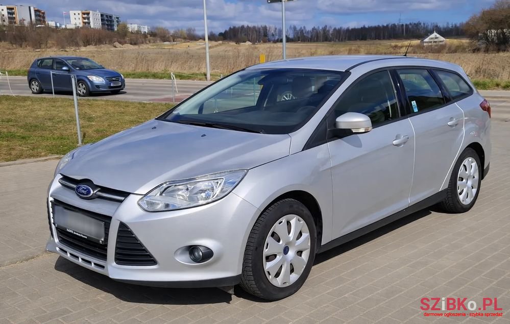 2013' Ford Focus 1.6 Gold X (Edition) photo #1