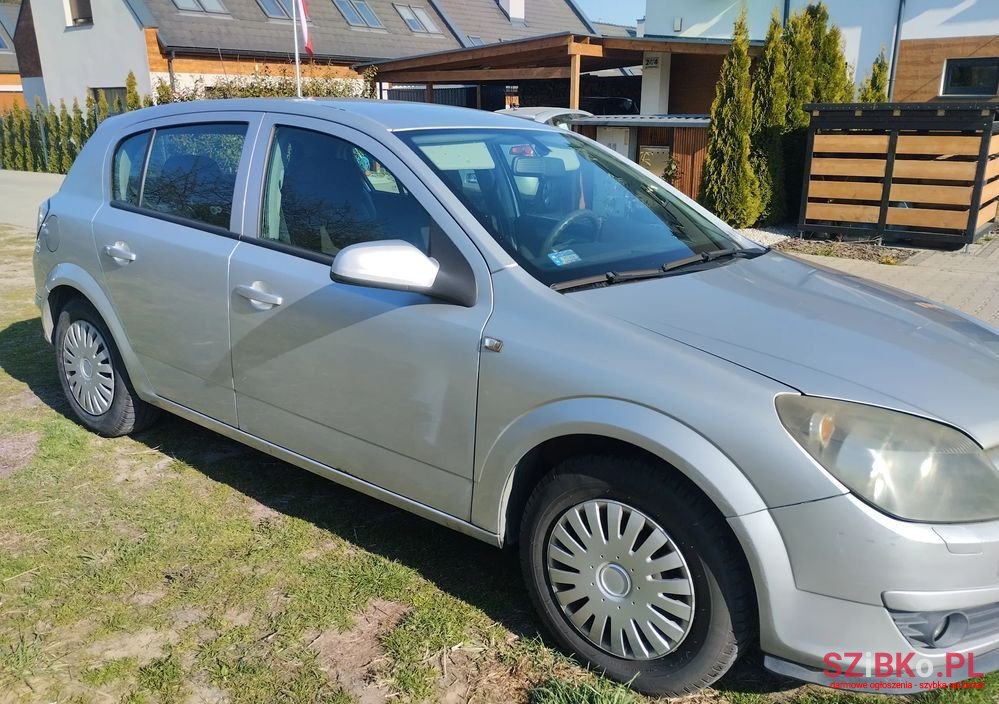 2004' Opel Astra photo #4