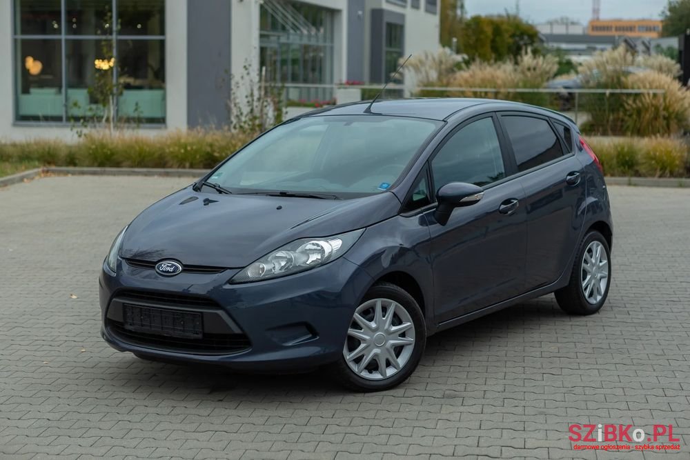 2012' Ford Fiesta 1.25 Ghia photo #3