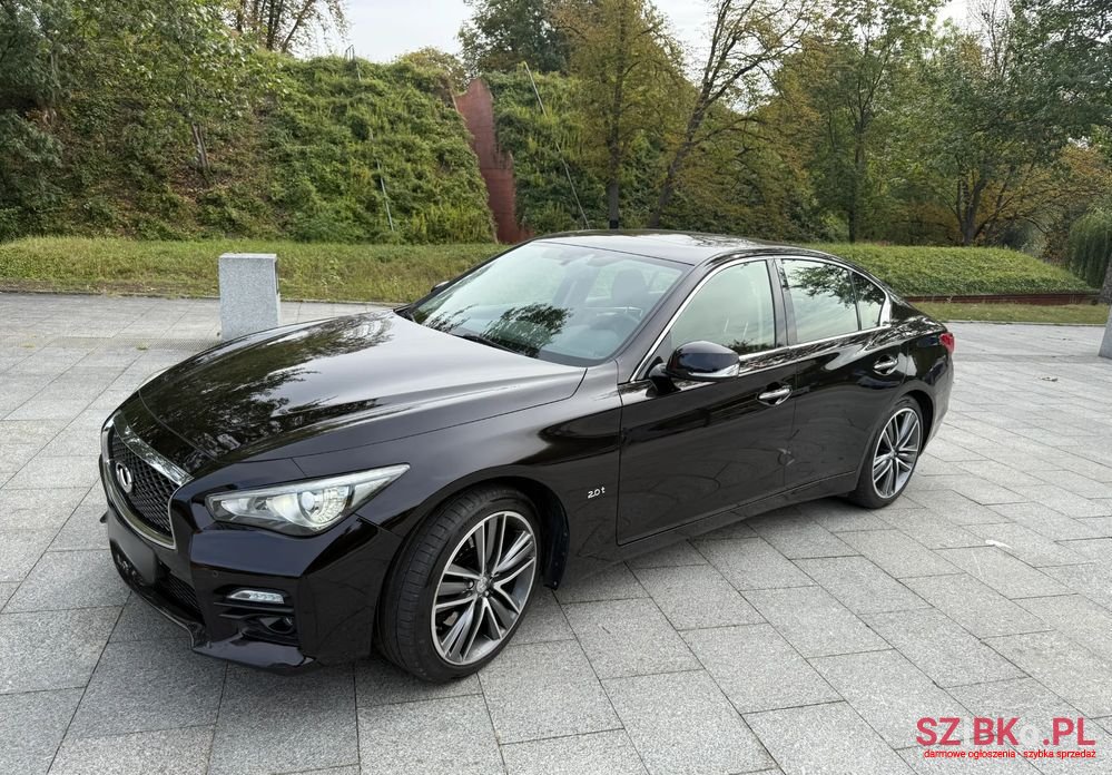 2016' Infiniti Q50 photo #1