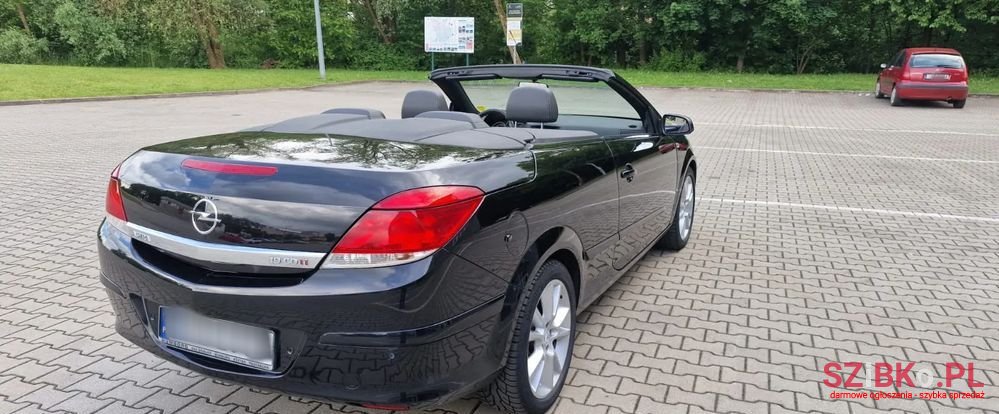 2007' Opel Astra Twin Top 1.9 Cdti Cosmo photo #4