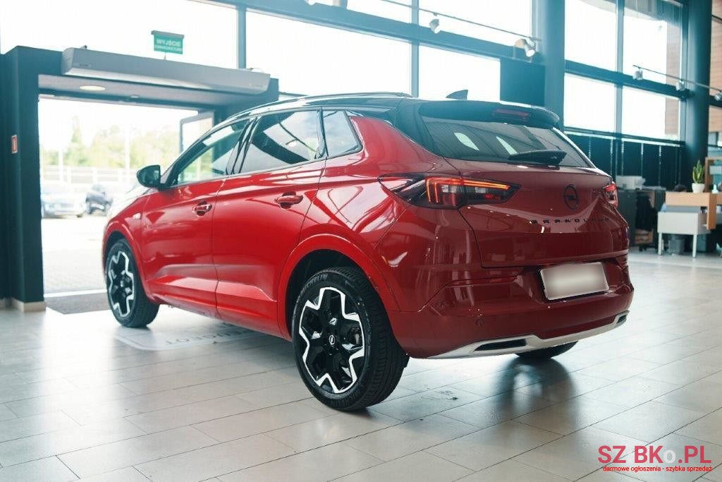 2023' Opel Grandland X photo #5