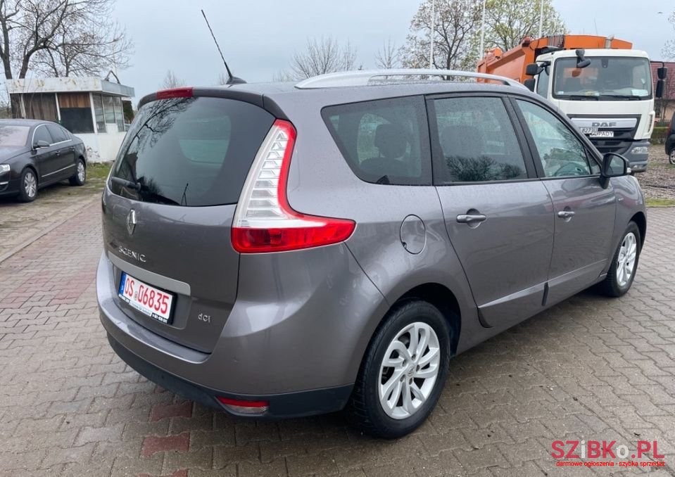 2014' Renault Grand Scenic photo #4