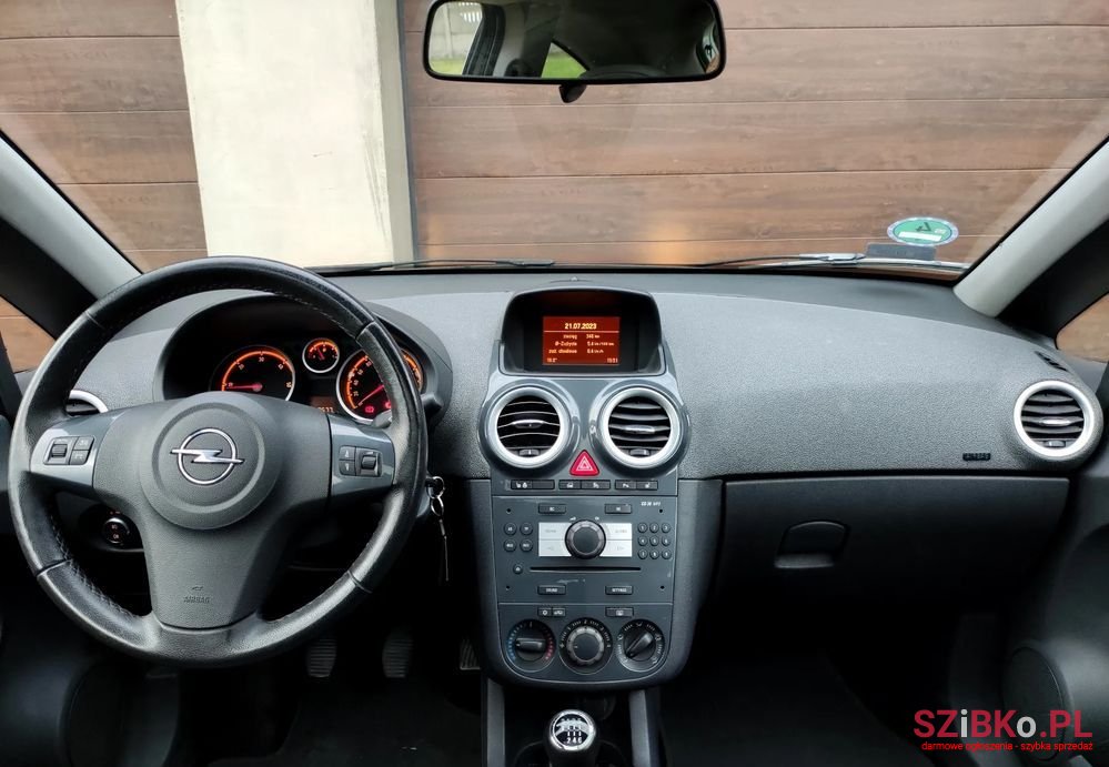 2011' Opel Corsa 1.7 Cdti Cosmo photo #5