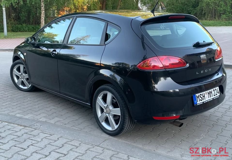 2006' SEAT Leon photo #6