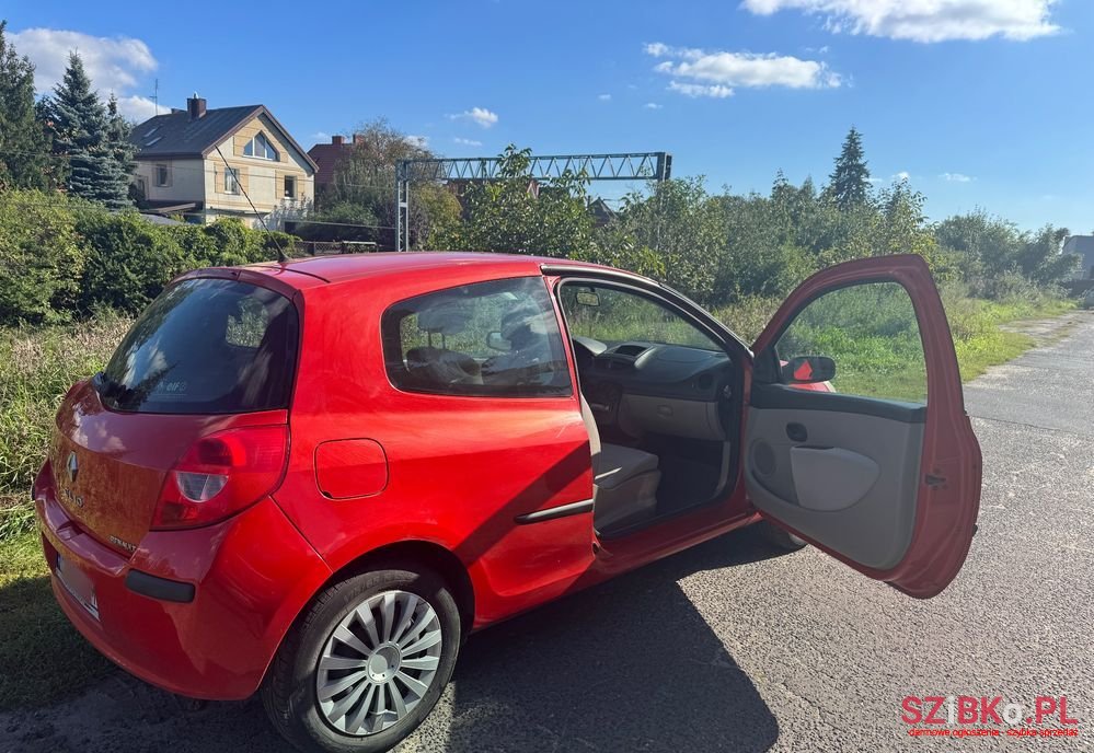 2005' Renault Clio 1.2 16V Galileo photo #6