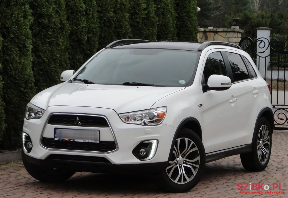2016' Mitsubishi ASX photo #1
