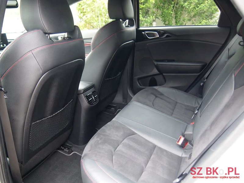 2019' Kia Proceed 1.6 T-Gdi Gt Dct photo #5