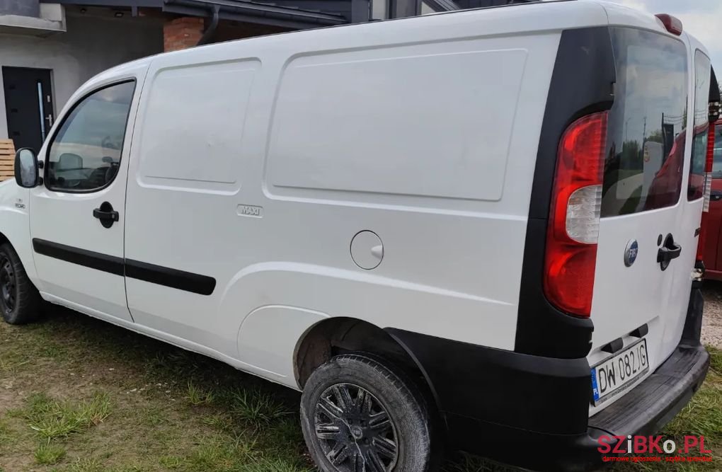 2005' Fiat Doblo photo #4