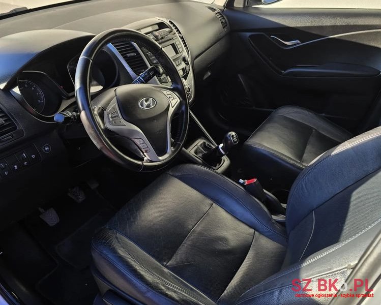 2012' Hyundai ix20 1.4 Premium photo #4