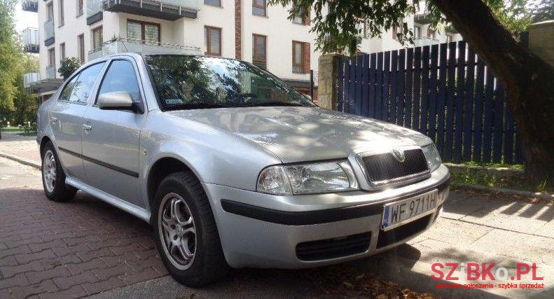 2007' Skoda Octavia photo #2