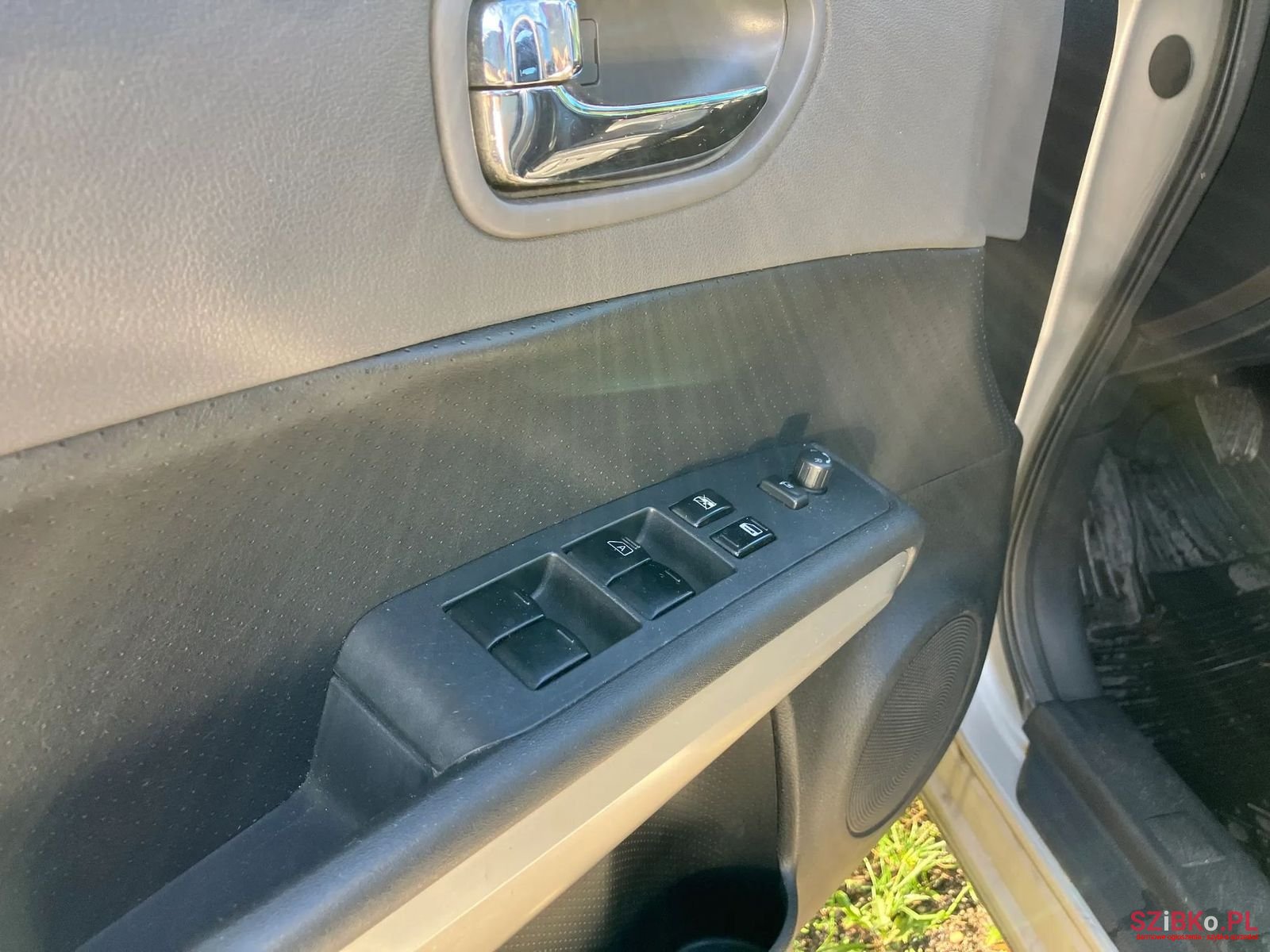 2008' Nissan X-Trail photo #3