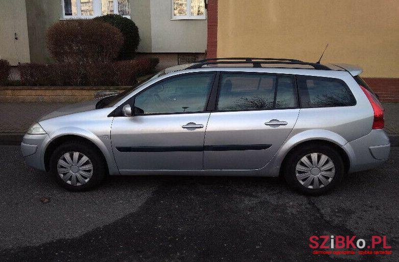 2007' Renault Megane photo #1