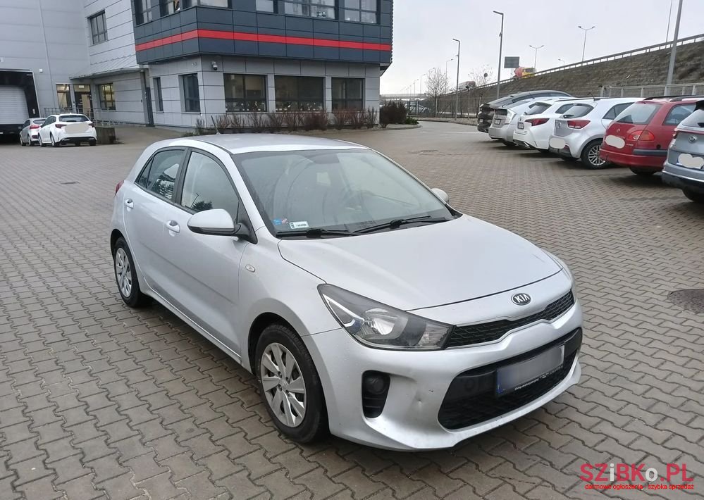 2017' Kia Rio 1.4 Crdi M photo #2