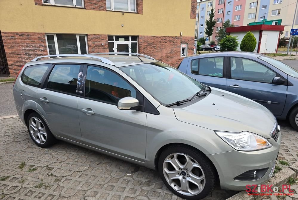 2010' Ford Focus 1.8 Ff Platinium X photo #6