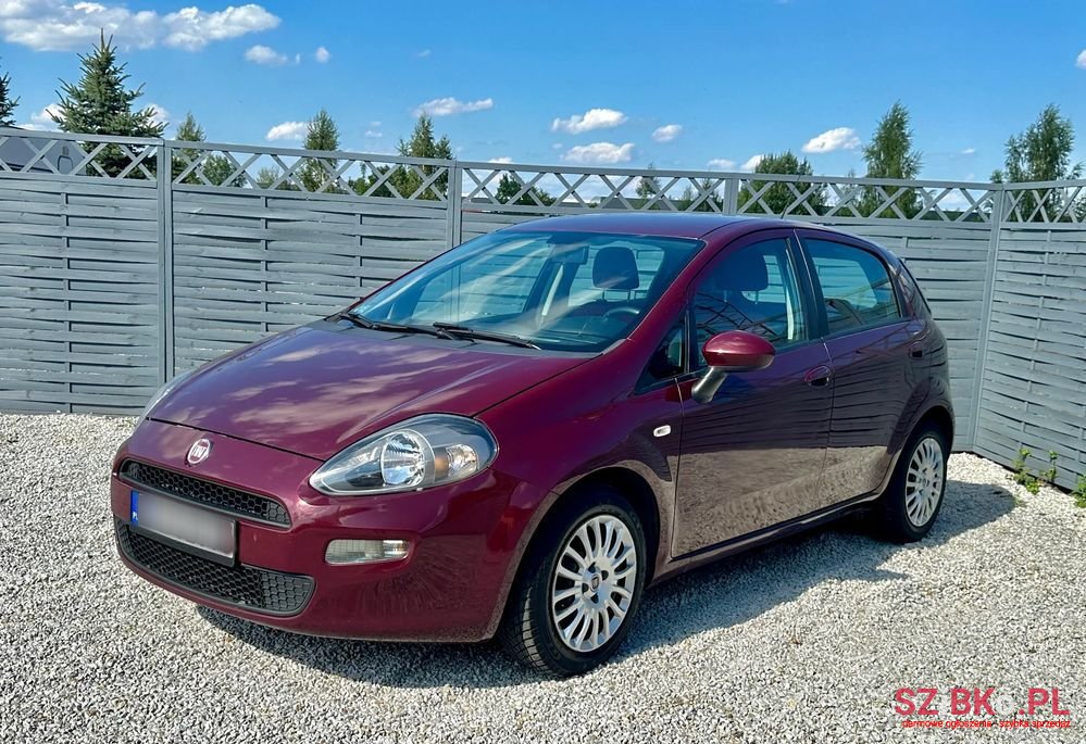 2012' Fiat Punto Evo photo #4