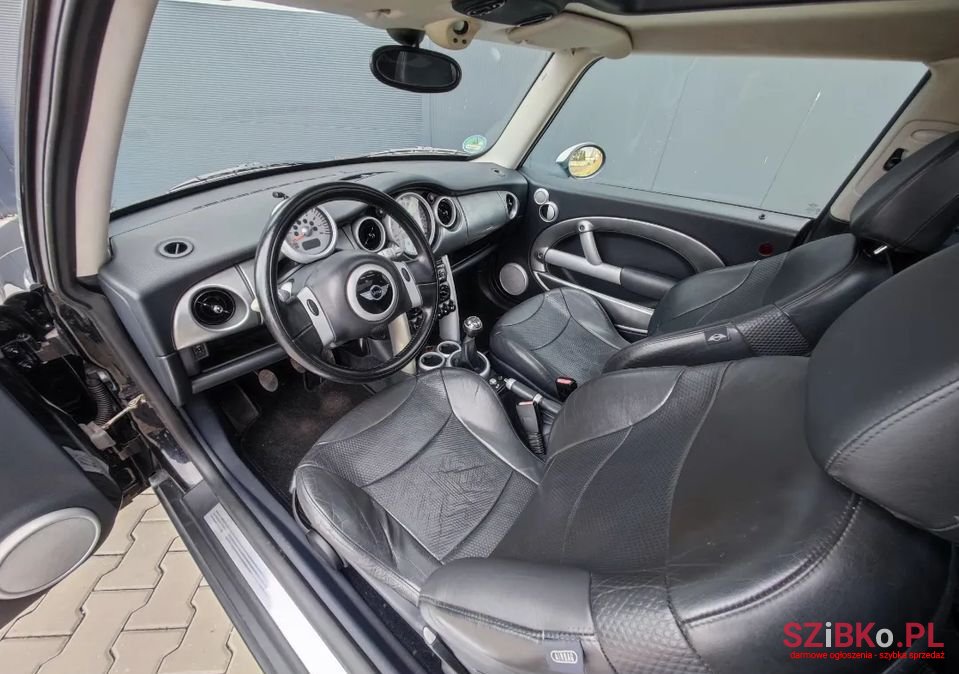 2002' MINI Cooper photo #5