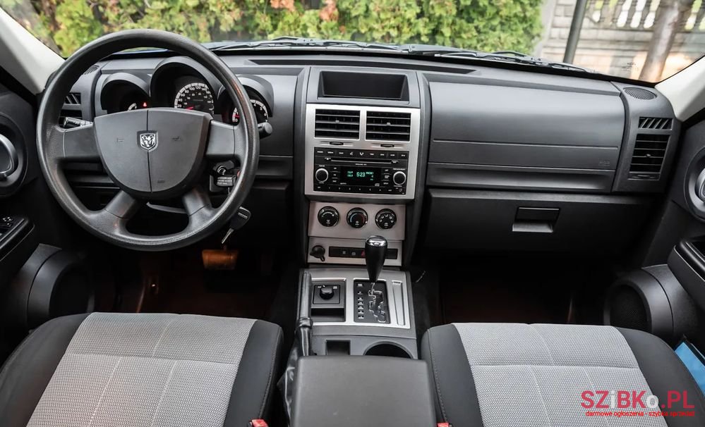 2012' Dodge Nitro photo #5