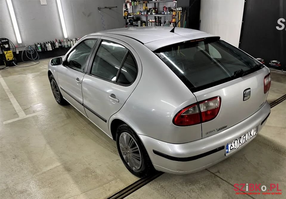 2002' SEAT Leon photo #2