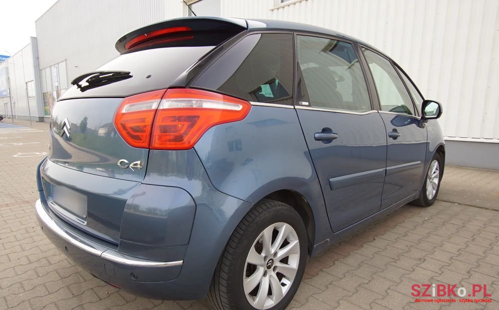 2009' Citroen C4 Picasso photo #1