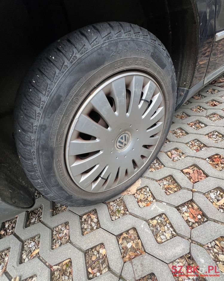 2006' Volkswagen Passat photo #4