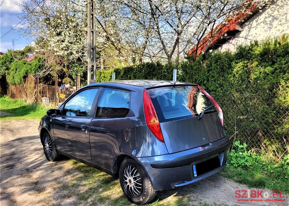2001' Fiat Punto photo #3