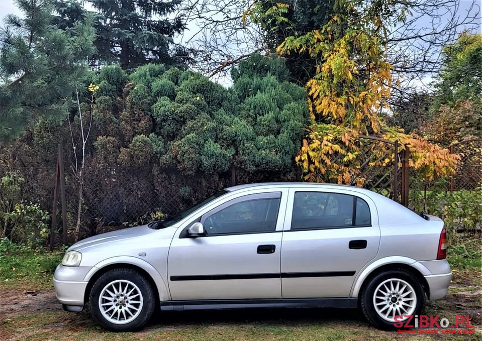 2003' Opel Astra photo #3