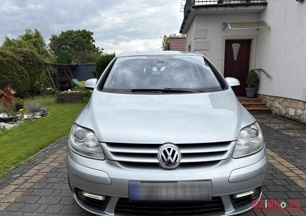 2007' Volkswagen Golf Plus photo #3