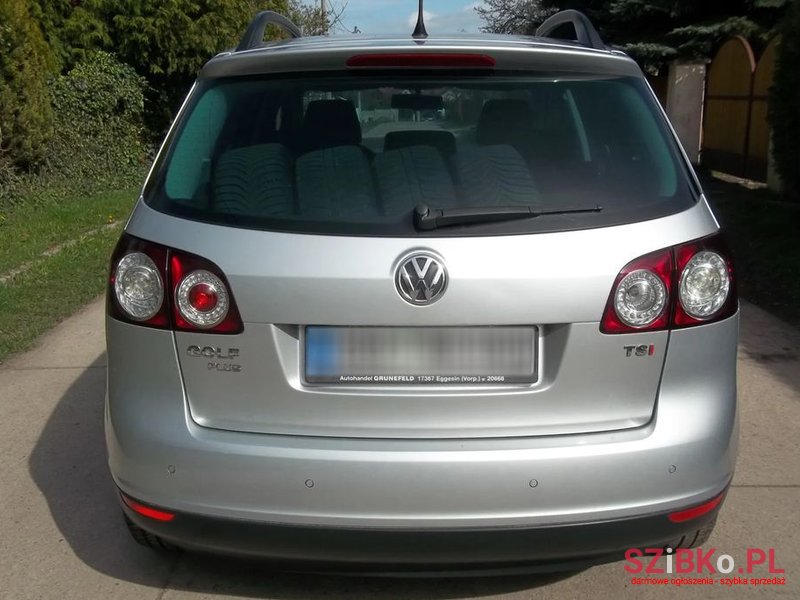 2007' Volkswagen Golf photo #4
