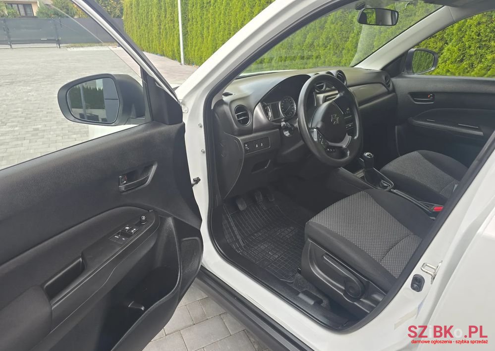 2019' Suzuki Vitara photo #6