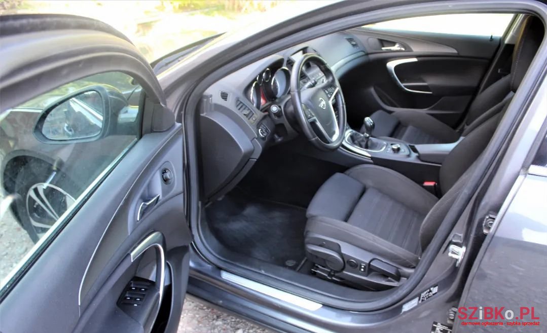 2009' Opel Insignia photo #6