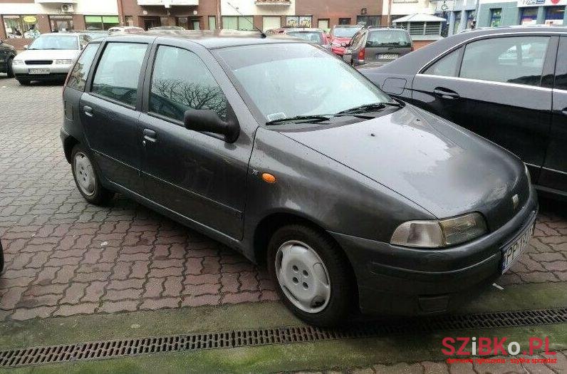 1995' Fiat Punto photo #1