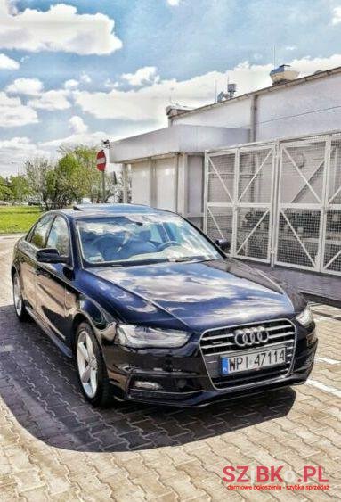 2012' Audi A4 photo #1