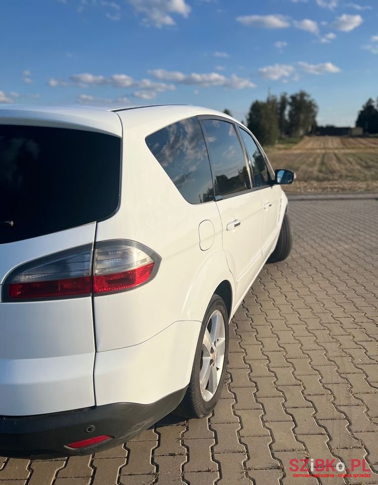 2009' Ford S-Max photo #6