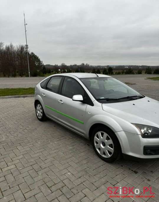 2007' Ford Focus photo #2