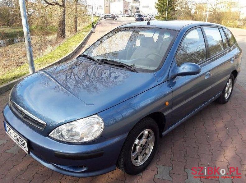 2000' Kia Rio photo #1