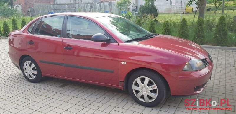 2004' SEAT Cordoba photo #3