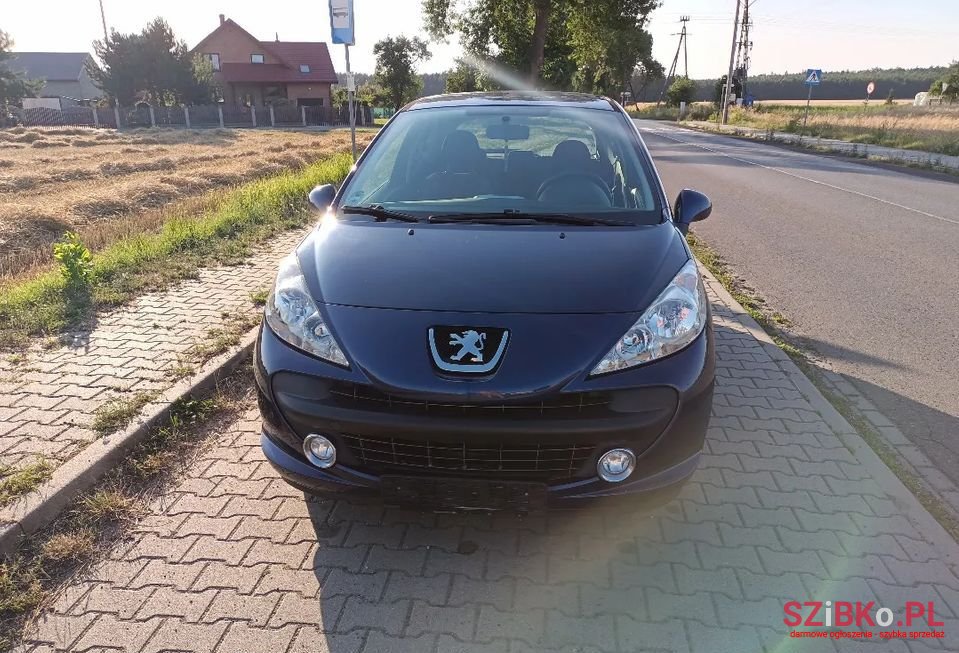 2009' Peugeot 207 photo #5