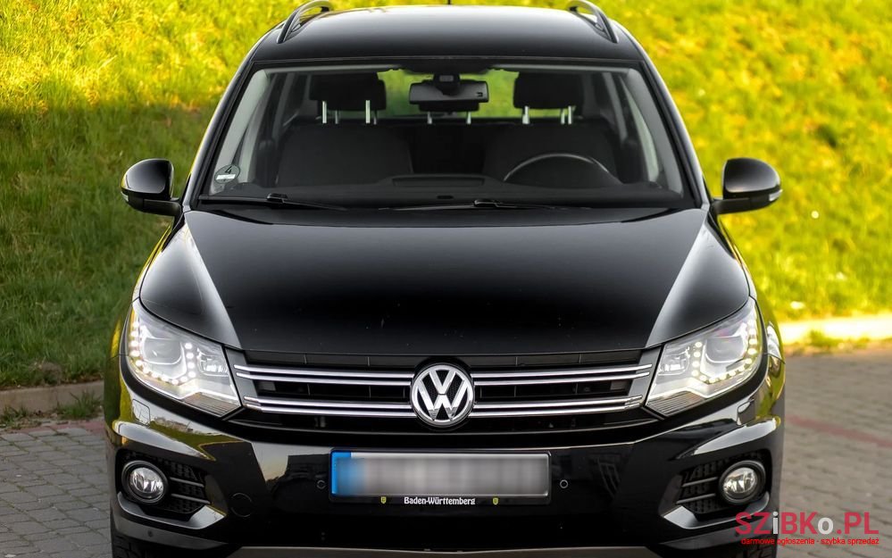 2012' Volkswagen Tiguan photo #4