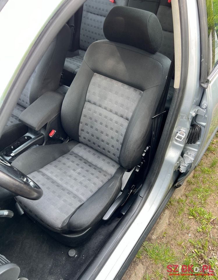 2000' Volkswagen Passat photo #6