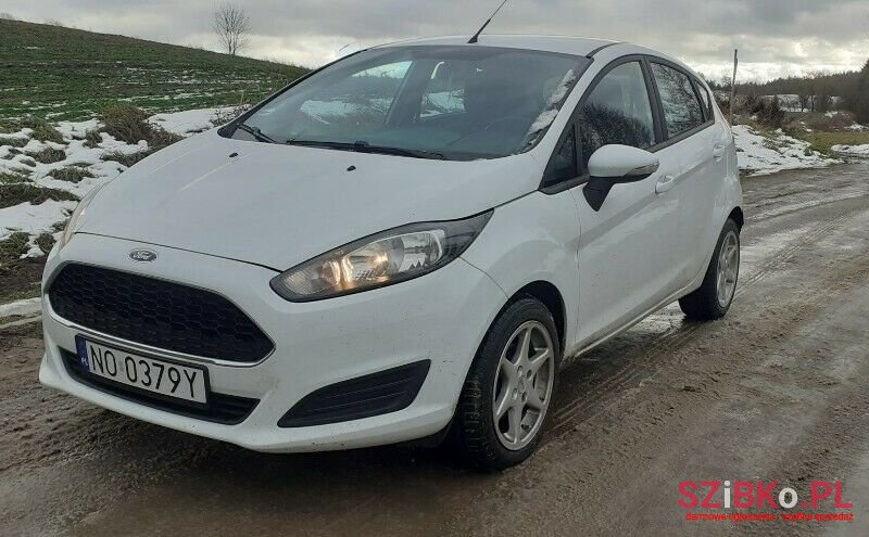 2016' Ford Fiesta photo #1