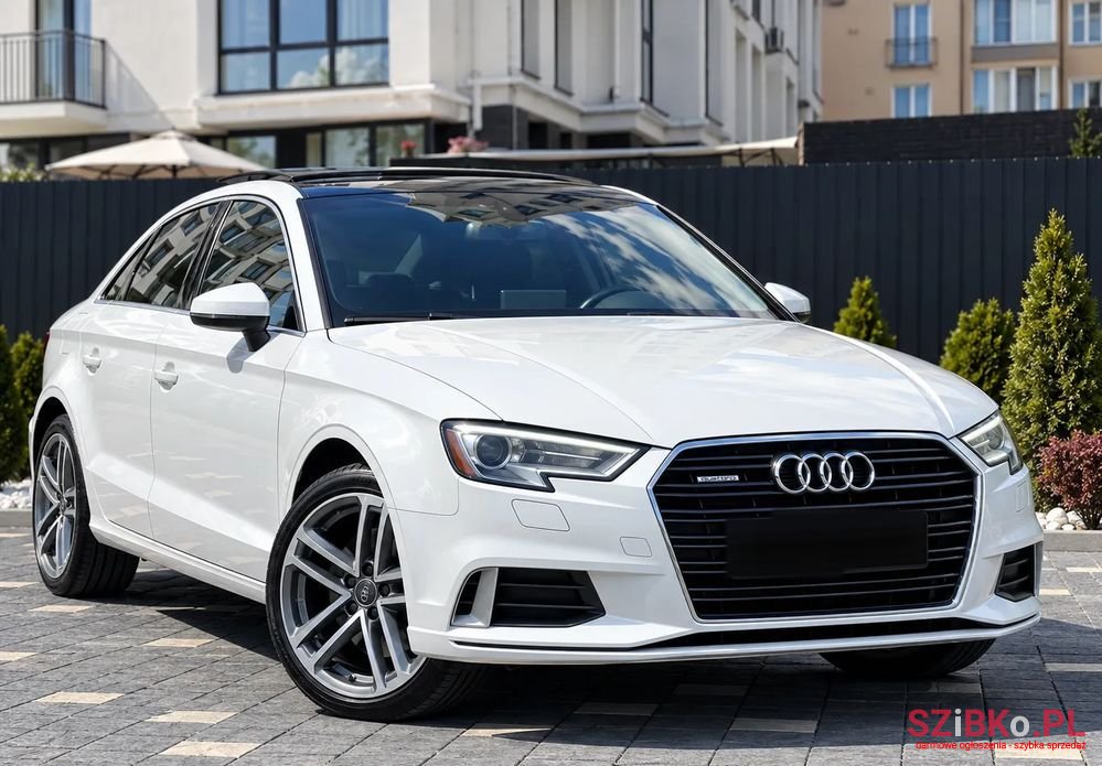 2017' Audi A3 Limousine photo #1